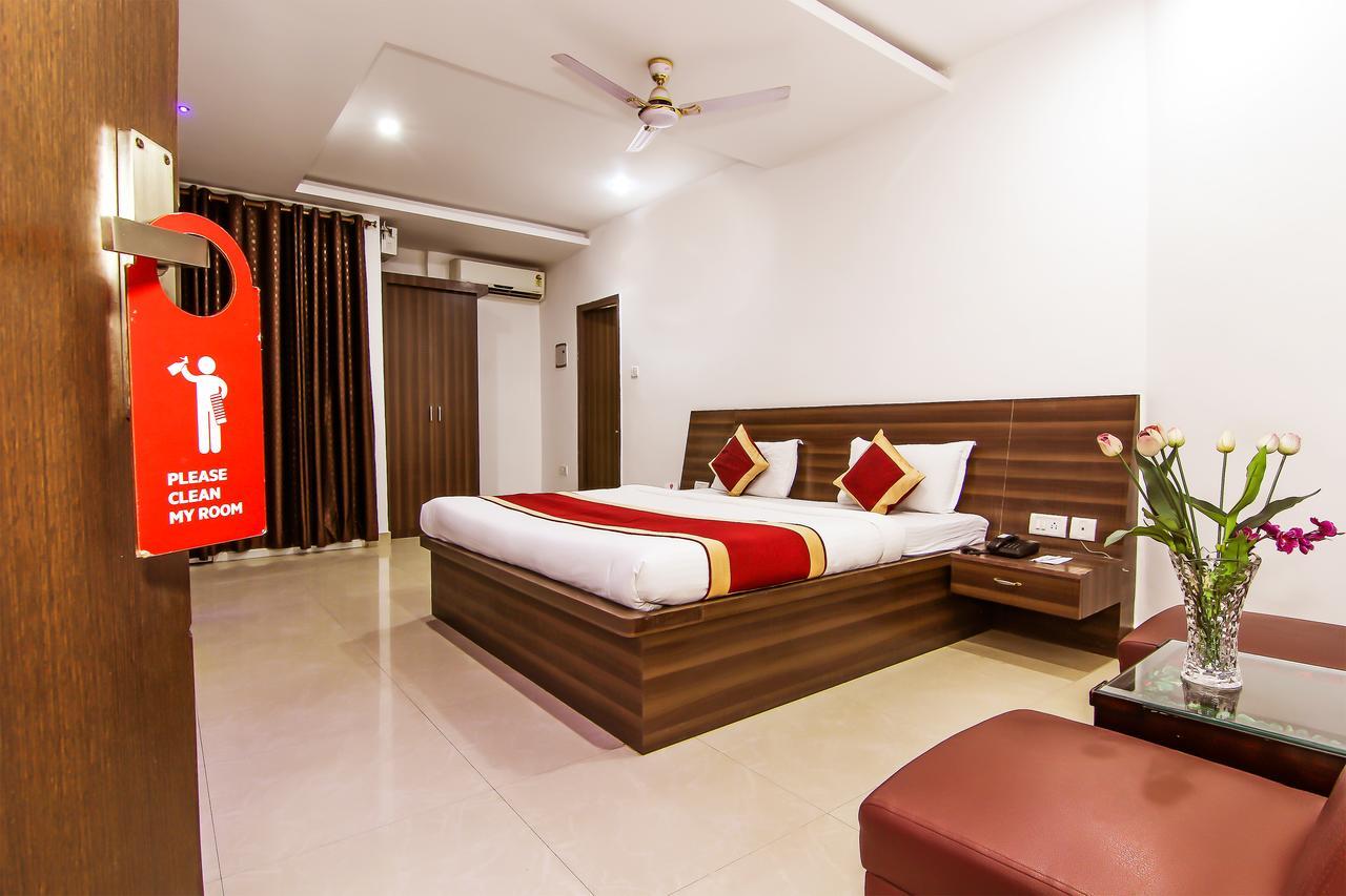 Oyo 6804 Hotel Buddha Residency Lucknow Buitenkant foto