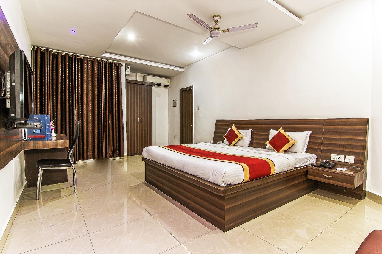 Oyo 6804 Hotel Buddha Residency Lucknow Buitenkant foto