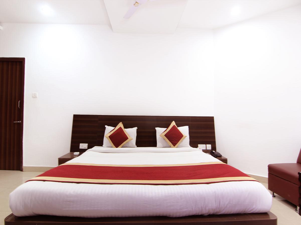 Oyo 6804 Hotel Buddha Residency Lucknow Buitenkant foto